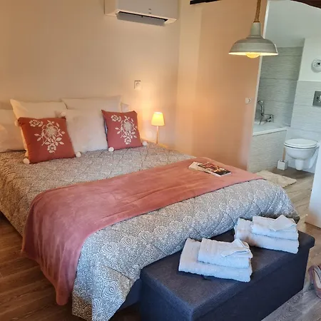 Holiday home Escapade Champ'etre 6 A 8 Personnes Et Escape Game *